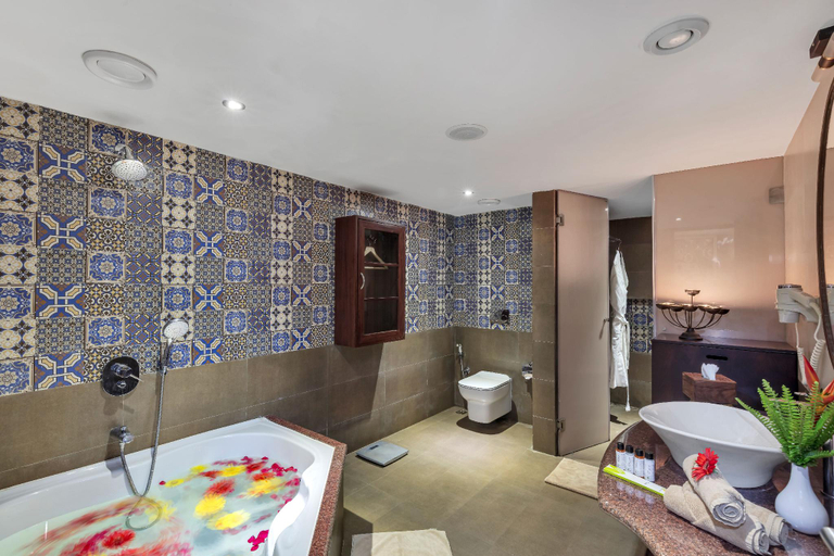 Bathroom 4, Club Mahindra Virajpet - Coorg, Kodagu