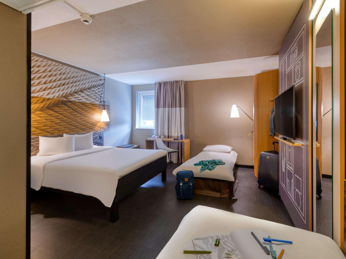 Bedroom 3, ibis Zurich City West, Zürich