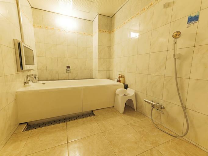 Bathroom 3, FUN3 – Adults Only, Yokohama