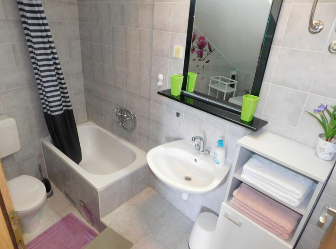 Bathroom 3, Apartments Roščić, Podgora