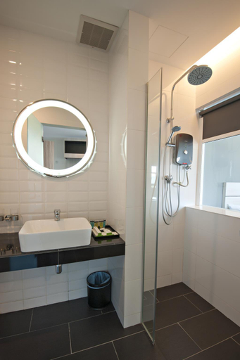 Bathroom 5, Hotel Arissa, Malacca City