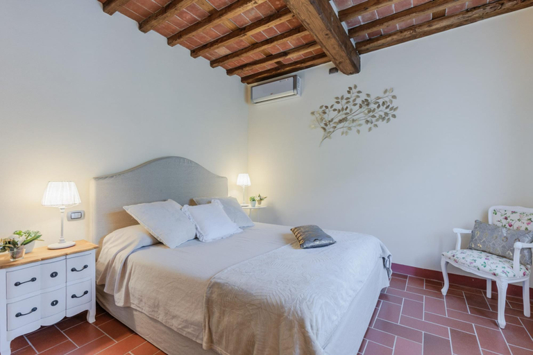 Room 3, Villa Dondolino in Lucca, Lucca