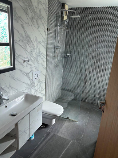 Bathroom 3, East BangtaoVille Townhouse, Pulau Phuket