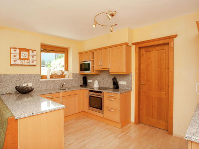 Others 3, Chalet in Saalbach for 10 guests, Zell am See