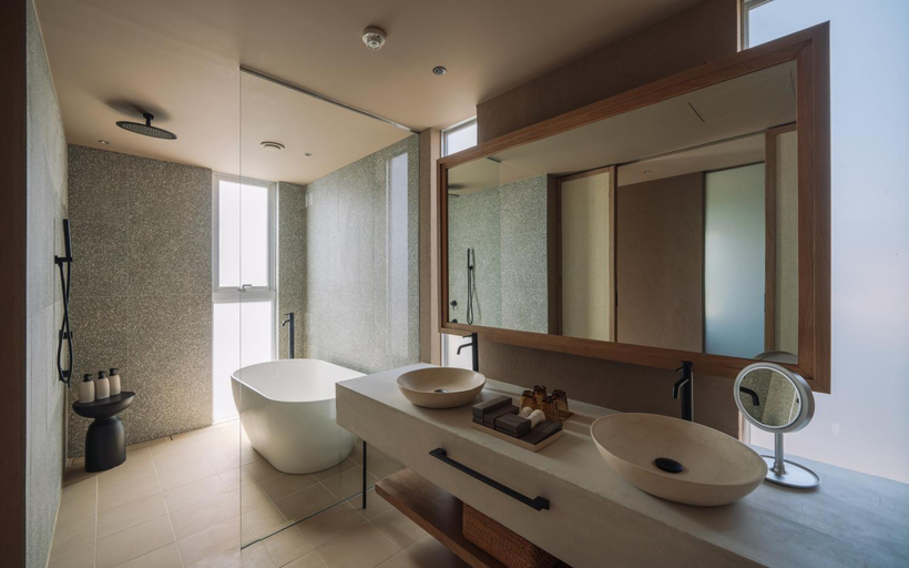 Bathroom 4, JIVANA Miyako (former AYANNA Miyako), Miyakojima