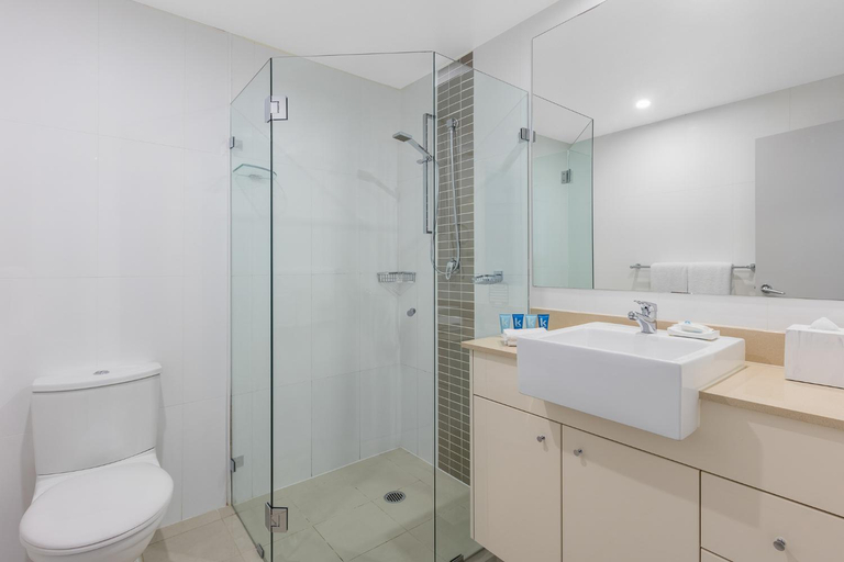 Bathroom 12