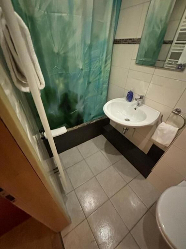 Bathroom 2, Garbsen Wohnkomfort, Region Hannover