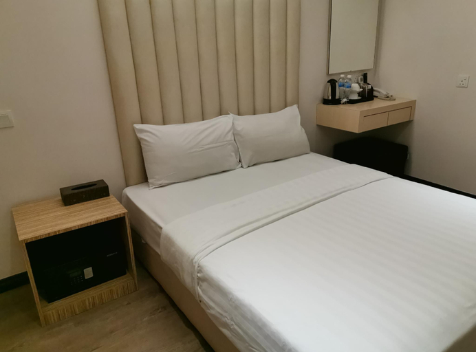 Bedroom 16