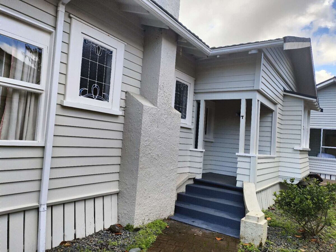 Exterior & Views 2, 5 Bedroom House 7 Rangiatea Road, Waitakere