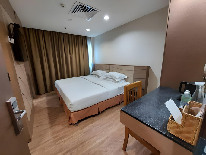 Bedroom 6
