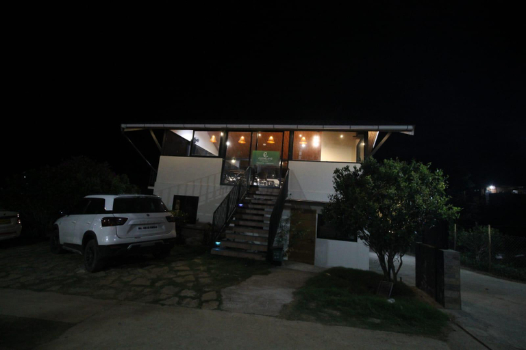 Food & Drinks 4, Cleveland Resorts, Idukki