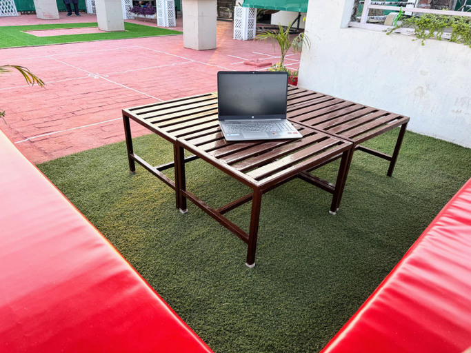 Others 3, Backpackers Nest, Amritsar