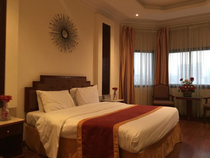 Bedroom 3, Bahrain Carlton Hotel, Manama