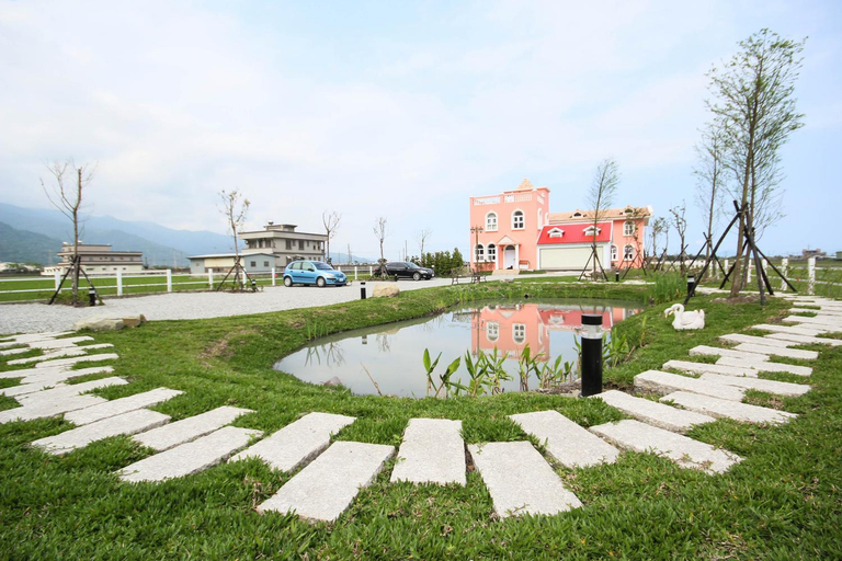 Exterior & Views 1, Decoupage Bed and Breakfast, Yilan