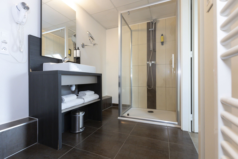 Bathroom 4, Odalys City Apartment Hotel - Colmar Centre, Haut-Rhin