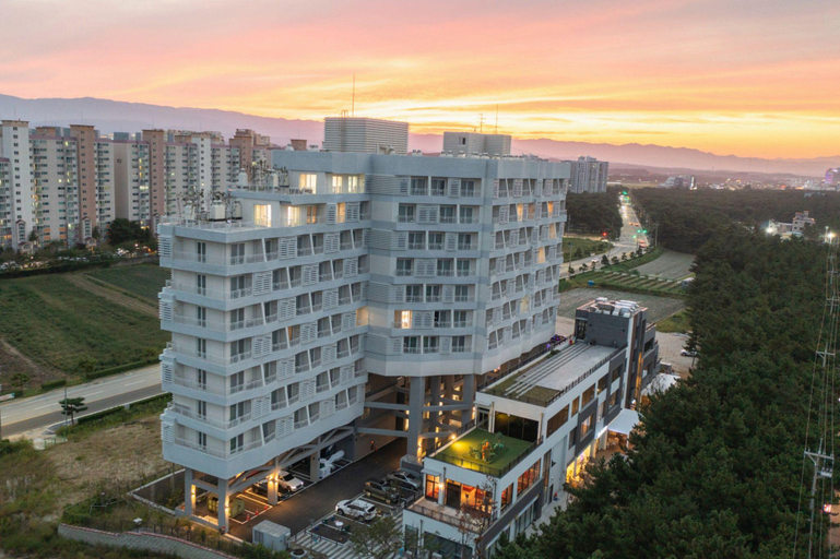 Exterior & Views 2, PINEART LABEL, Gangneung