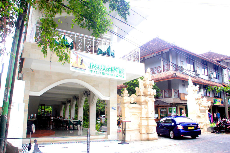 Exterior 9