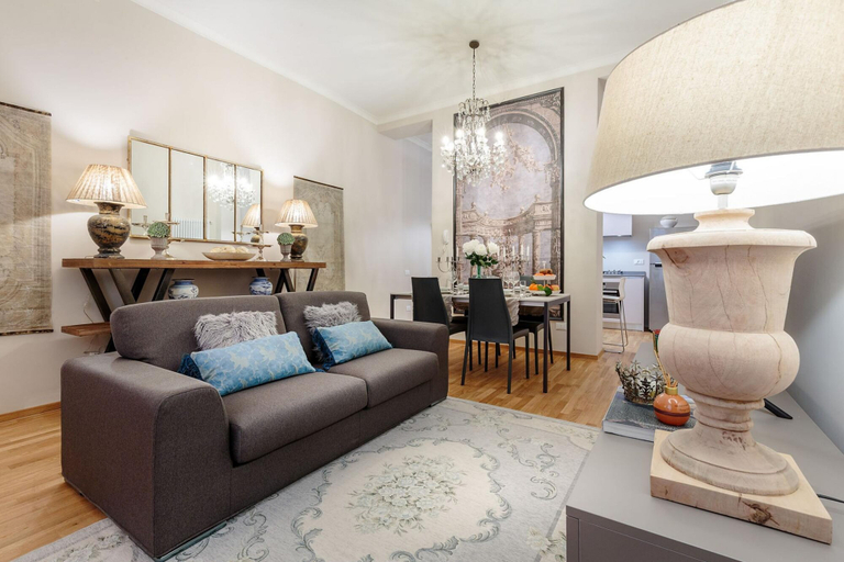 Room 5, Casa Betta in Lucca With 2 Bedrooms and 2 Bathrooms, Lucca