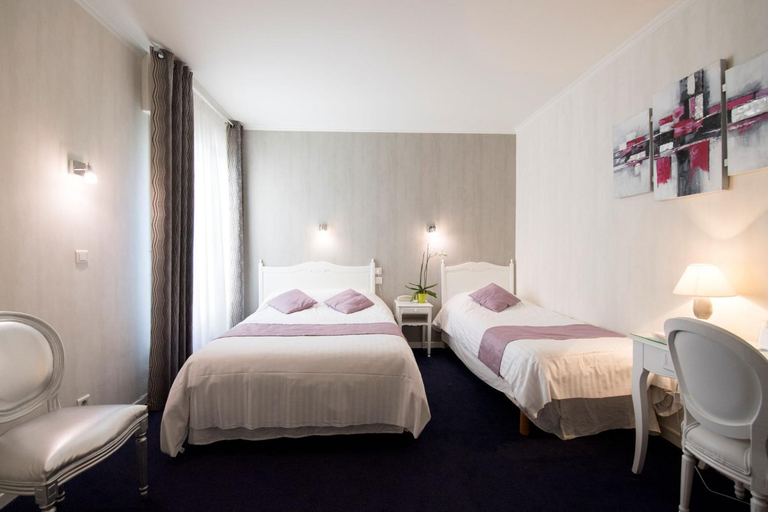 Bedroom 3, Hôtel Biney, Aveyron