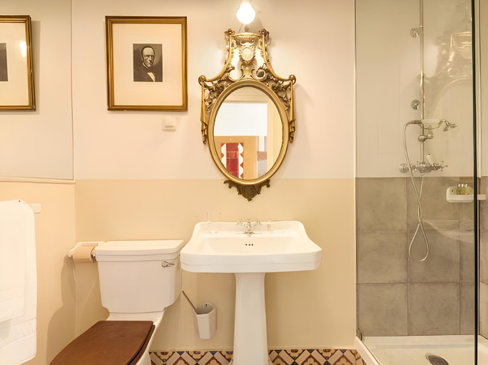 Bathroom 4, Independente Principe Real, Lisbon