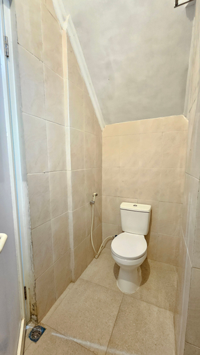 Bathroom 8
