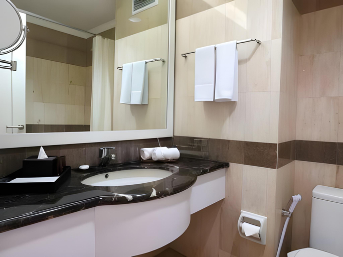 Bathroom 18