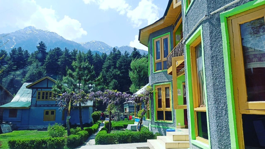 Others 2, Paradise Guest House, Anantnag