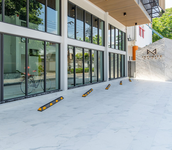 Exterior & Views 2, Infinite Hotel Kaset-Senanikom, Chatuchak