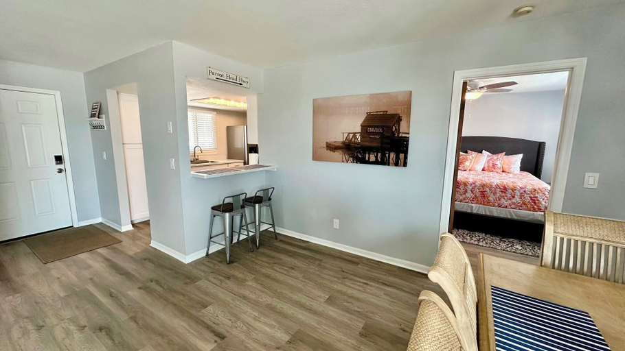 Room 5, The Lighthouse in Fort Myers Beach, Lee
