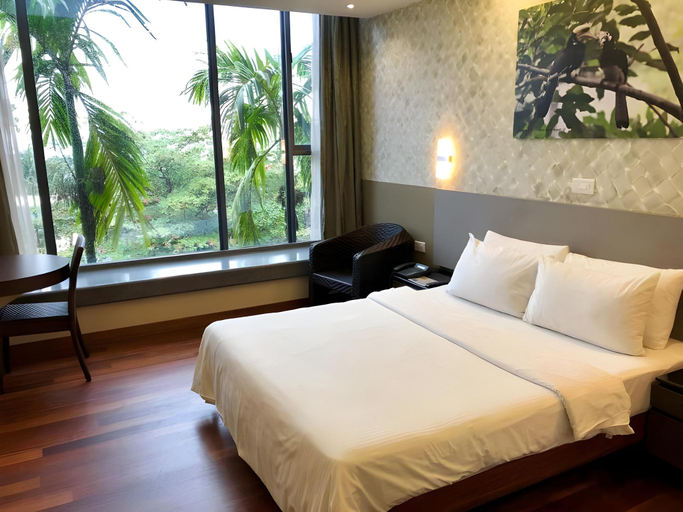 Bedroom 30