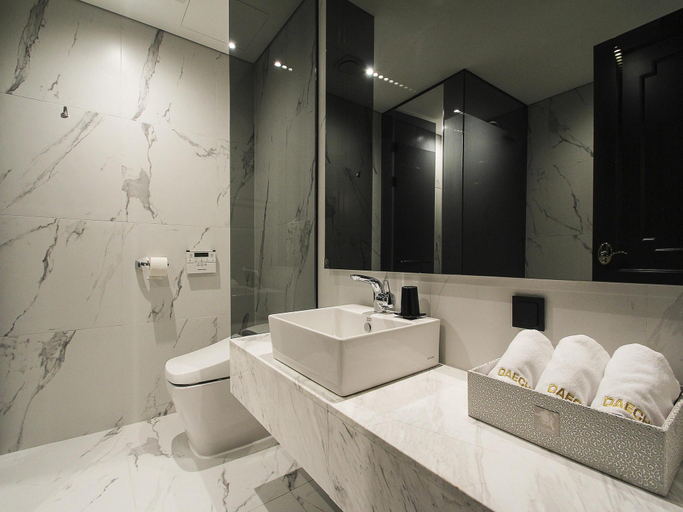 Bathroom 4, Hotel Cullinan DaeChi, Gangnam