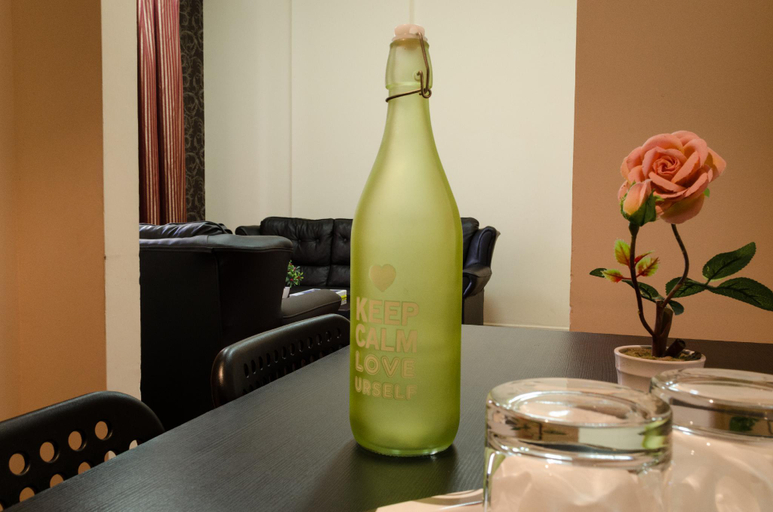 Food & Drinks 5, Al Ferdous Hotel Apartment, Sharjah City