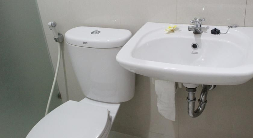 Bathroom 4
