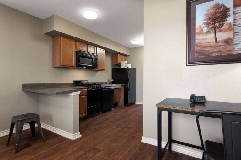 Others 5, Eagle's Den Three Rivers Texas a Travelodge by Wyndham, Live Oak