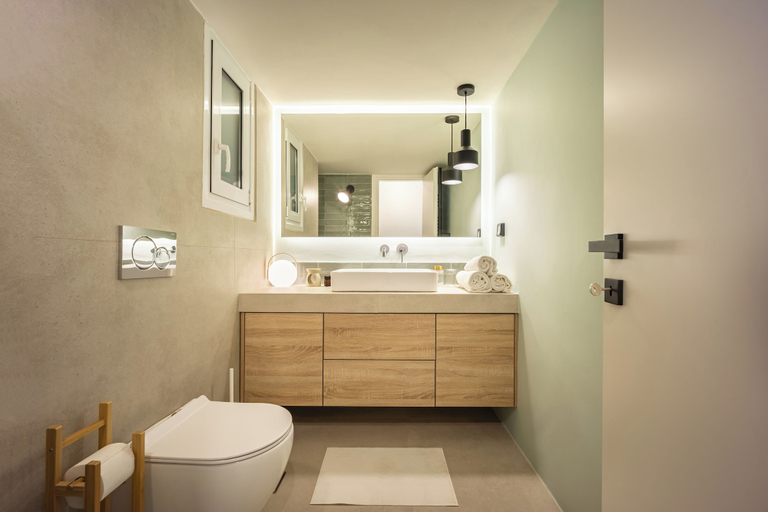 Bathroom 4, Your Home in Koukaki Near the Acropolis, Attica