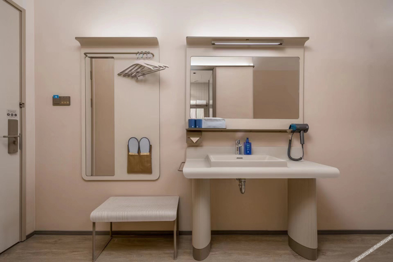 Bathroom 3, Hanting Hotel Shenzhen Shiyan Bus Station, Shenzhen