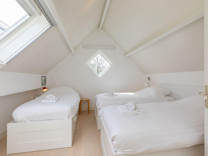 Bedroom 2, Holiday Home in Koudekerke with Hot Tub, Veere