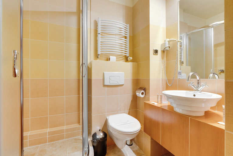 Bathroom 3, Hotel Diament Vacanza Siemianowice Slaskie, Będzin