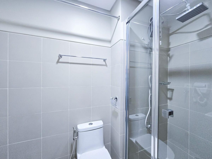 Bathroom 5, FAME Residences Condotel by Citispace, Mandaluyong
