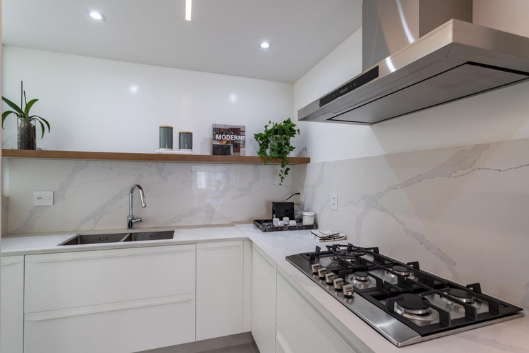 Room 3, 5 Minutes From Ipanema Beach J303, Rio de Janeiro