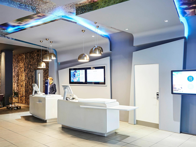 Public Area 5, Novotel Liverpool Centre, Sefton