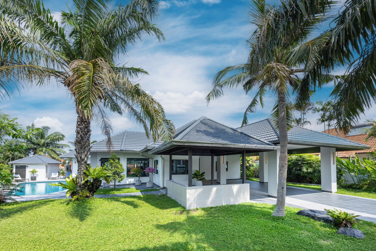 Exterior & Views 2, Villa Waree minutes to City and Beach, Bang Lamung