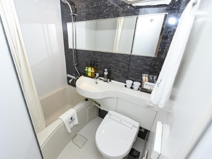 Bathroom, HOTEL LiVEMAX Fukuoka Tenjin, Fukuoka