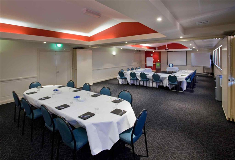 Others 4, ibis Styles Canberra, Canberra