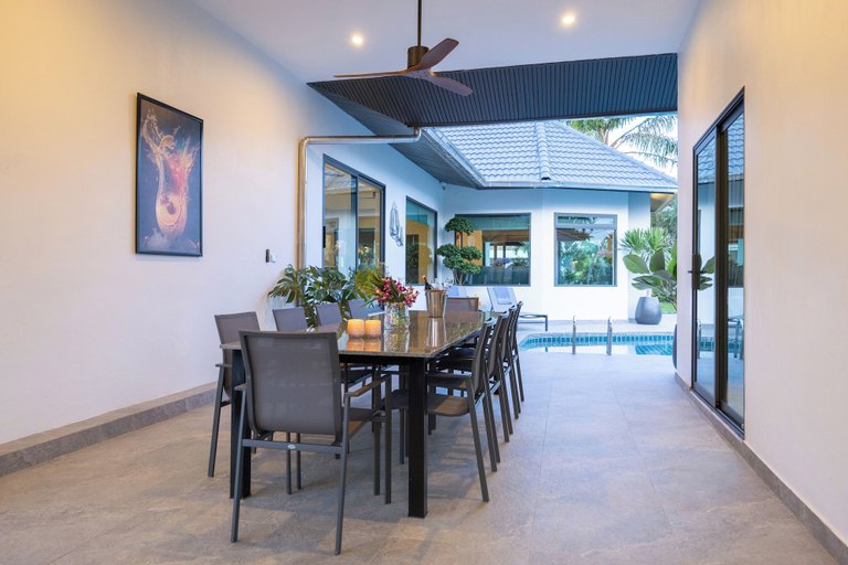 Food & Drinks, Villa Waree minutes to City and Beach, Bang Lamung
