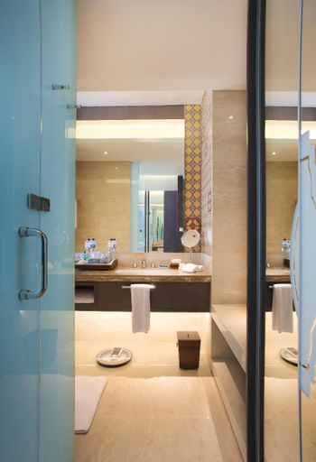 Bathroom 11