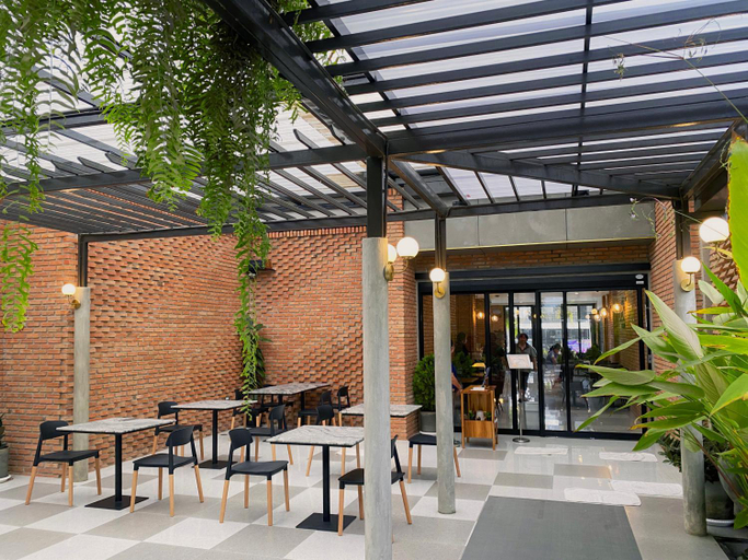 Food & Drinks 5, The Coconut Hotel, Muang Lampang