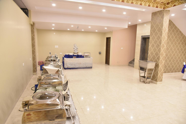 Food & Drinks 3, FabHotel 7th Crossing, Jaipur