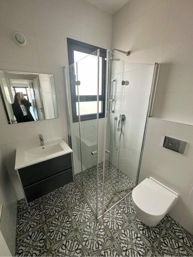 Others 5, Charming 4BR APT with Stellar Sea View