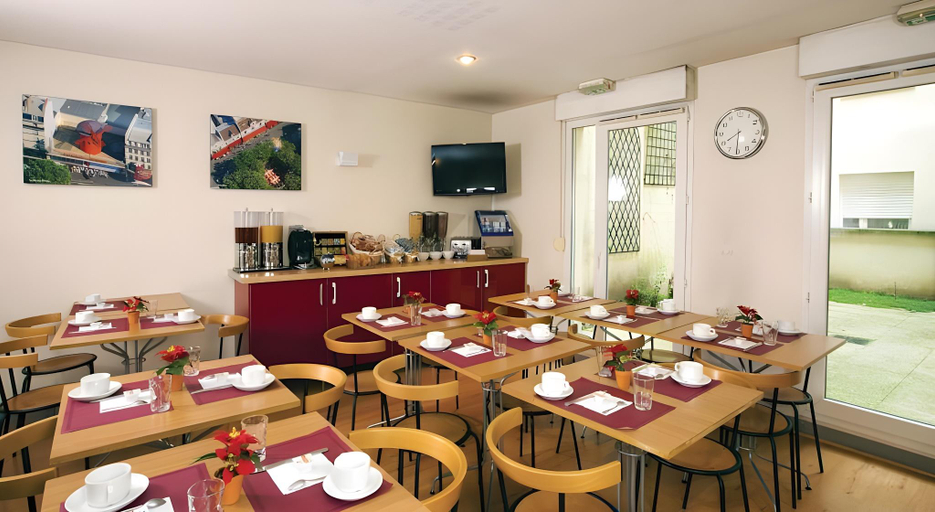 Food & Drinks 5, Sejours and Affaires Pantin Charles De Gaulle, Seine-Saint-Denis